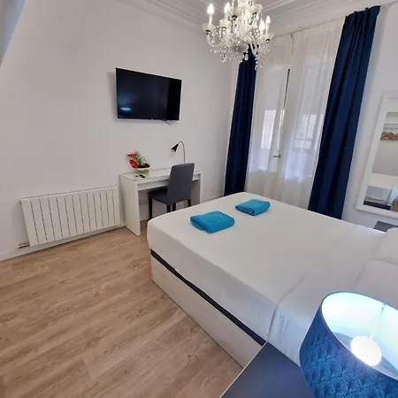 Flor Bed & Breakfast *